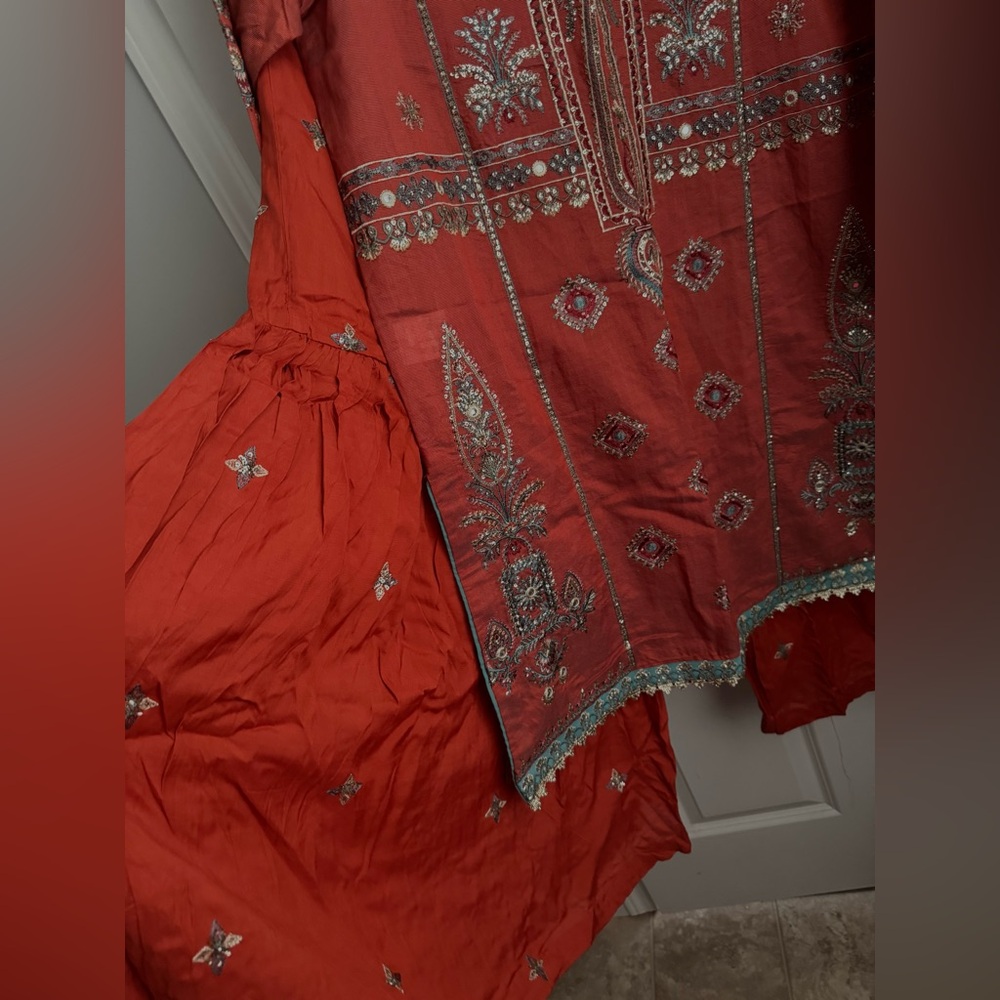 Sapphire : Embroidered Kurta in Red ( 2 piece ) - Picture 3 of 7